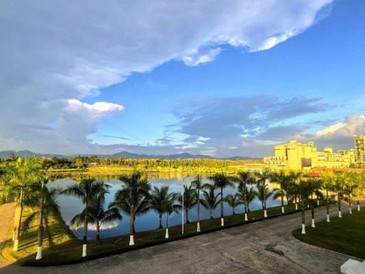 金色的盛裝，南加海螺，凌云峰_副本