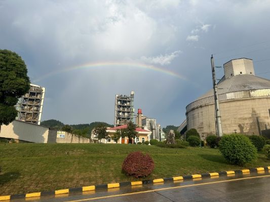 貴陽海螺，一橋飛架，蘇金鳳_副本